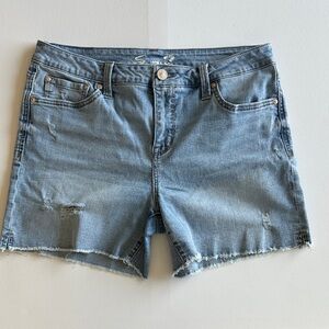 Seven7 High Rise Distressed Light Wash Denim Shorts Frayed Hem Size 8